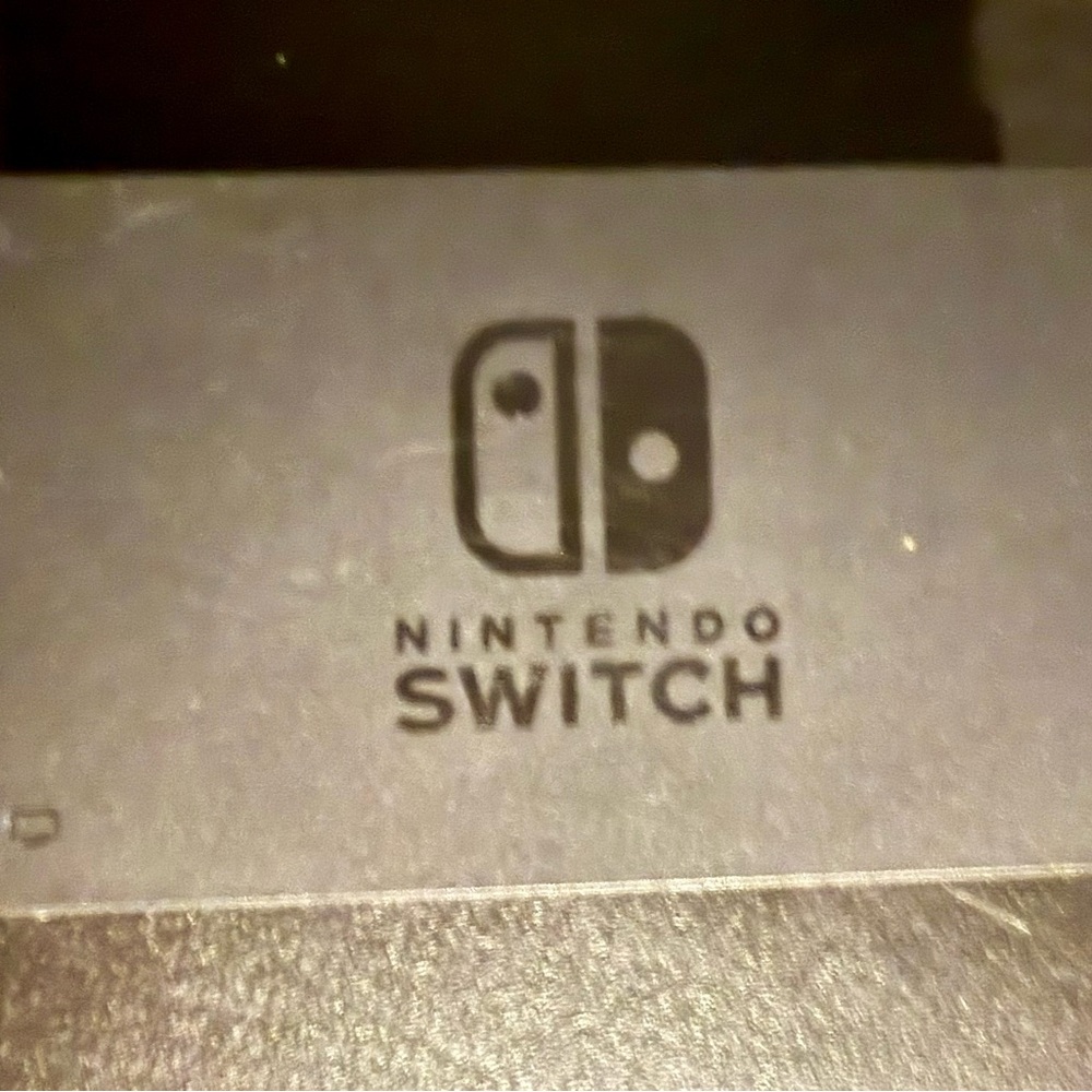 Nintendo Switch Console with Neon Green and Pink Joy-Con - Picture 7 of 7